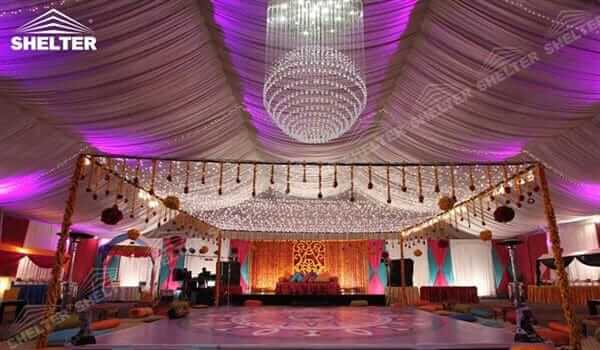 OUTDOOR WEDDING TENTS WITH LUXURY DECORATIONS