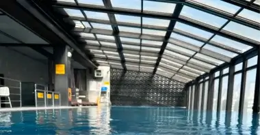 Pool Shelters Enhance Outdoor Experience with Enclosures